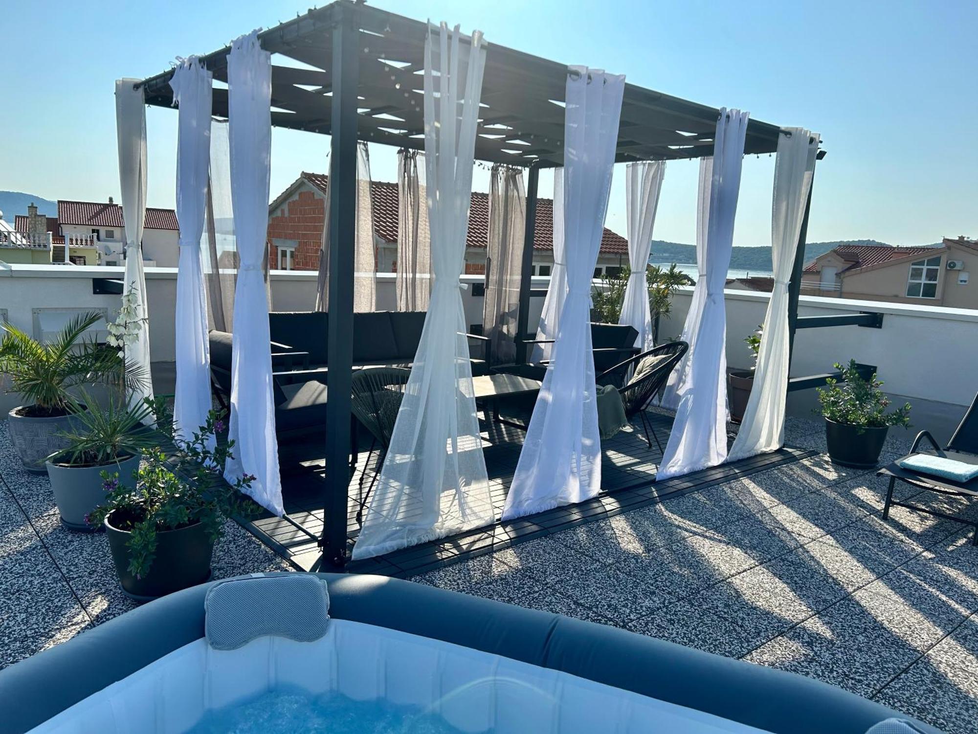 Apartmani Hiza I Vila 贝蒂纳 外观 照片