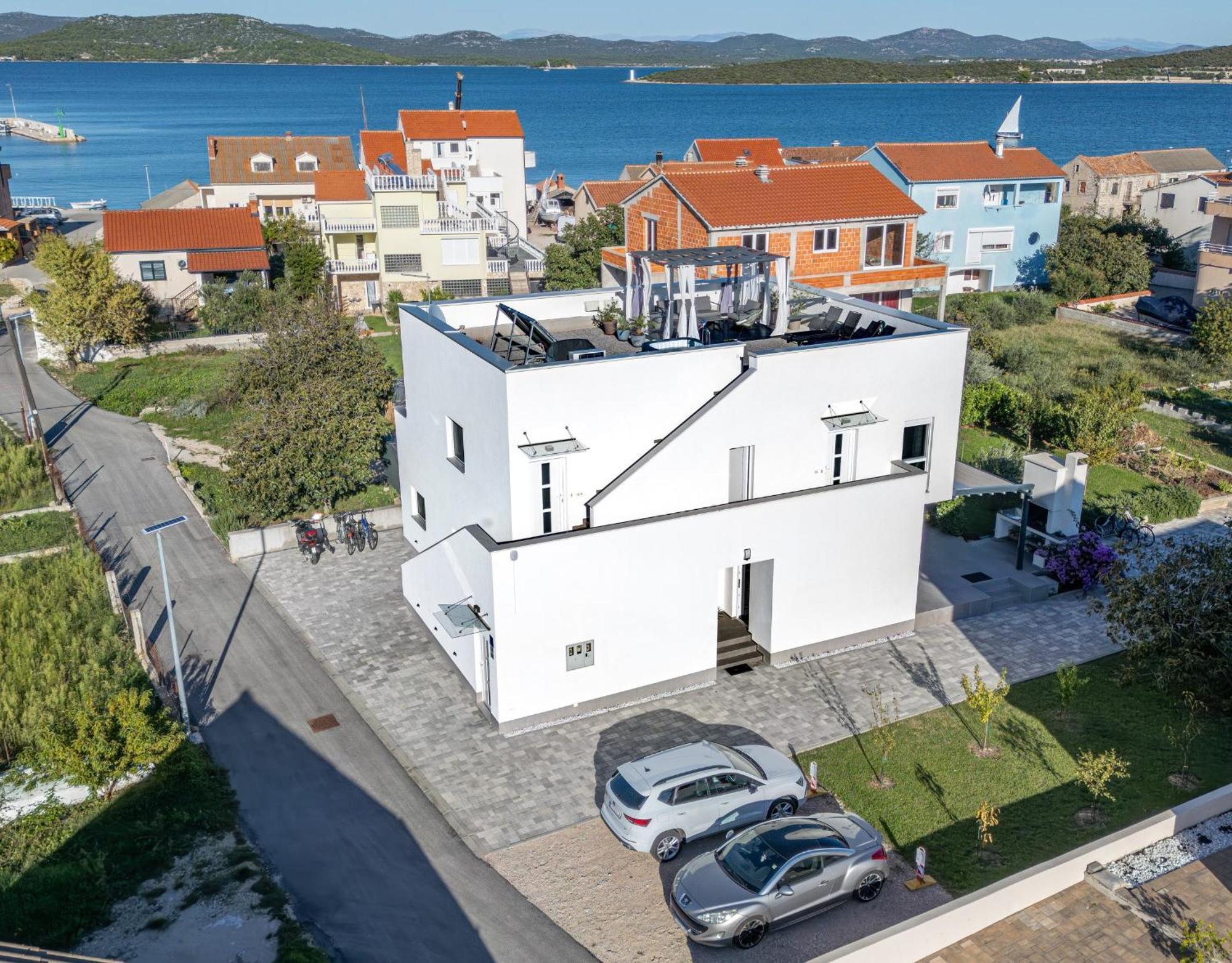 Apartmani Hiza I Vila 贝蒂纳 外观 照片